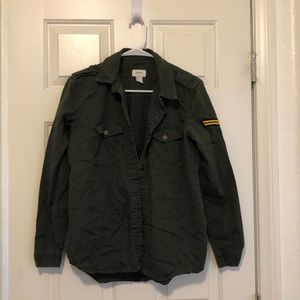 a green jacket